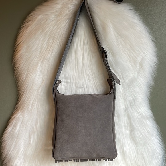 Minnetonka Fringe Genuine Leather Crossbody - Picture 4 of 16